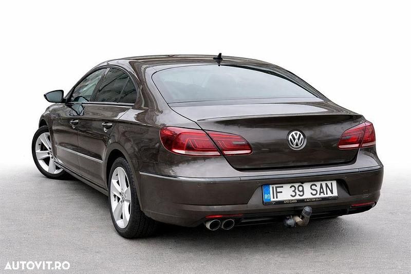 Second-hand VW Passat 177 CP (130 kW) 2012 Culoarenegru Berlinǎ