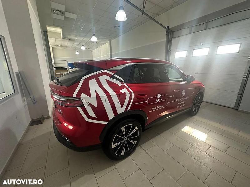 Second-hand MG HS 224 CP (164 kW) 2025 Culoarerosu SUV