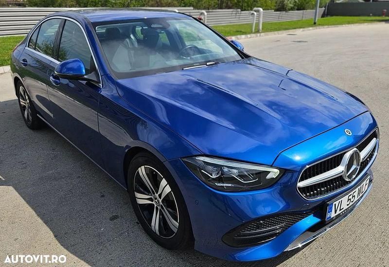 Albastru Utilizat 2023 Mercedes C200 Avantgarde Berlinǎ | 27.790 EUR (Preț OK) - Imagine 1/4