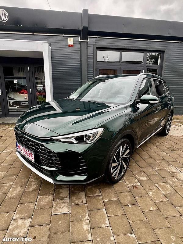 Nouă MG ZS Luxury 197 CP (144 kW) 2025 Culoareverde Hatchback