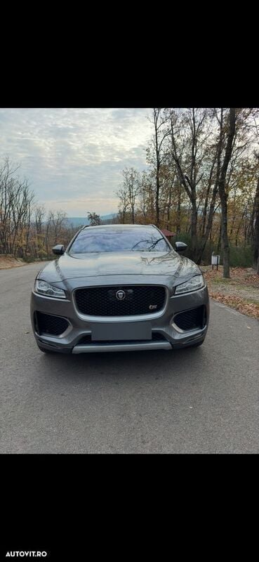 Gri Utilizat 2017 Jaguar F-Pace R-Sport SUV | 25.000 EUR - Imagine 1/4