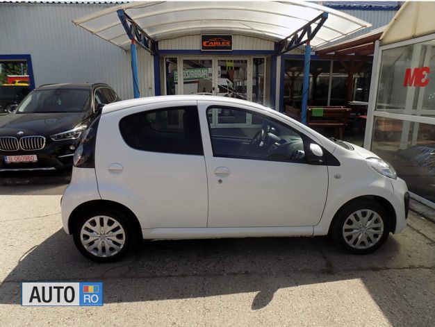 Alb Utilizat 2014 Citroën C1 Seduction Hatchback | 2.990 EUR - Imagine 1/4