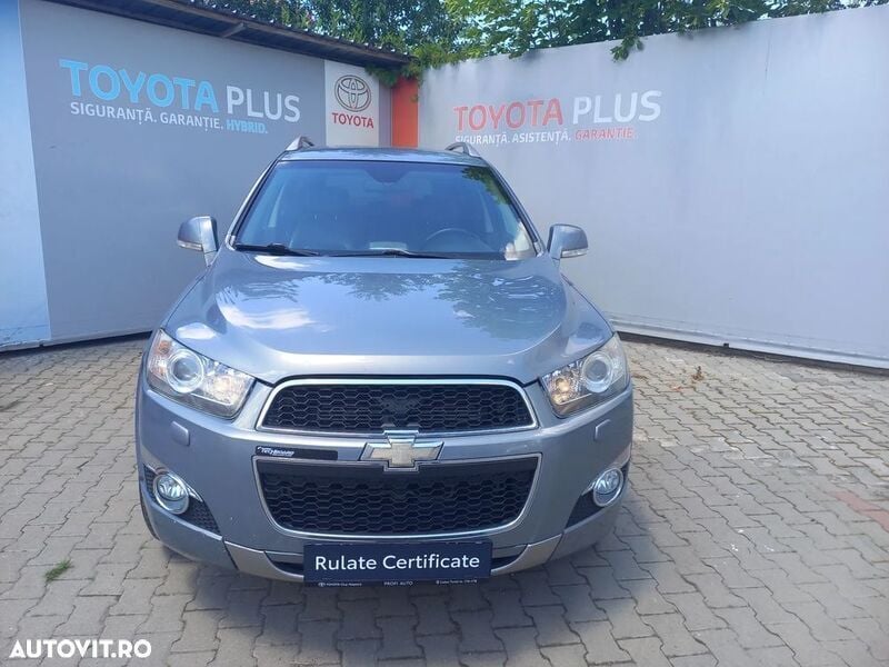 Second-hand Chevrolet Captiva LT 184 CP (135 kW) 2011 Argint SUV