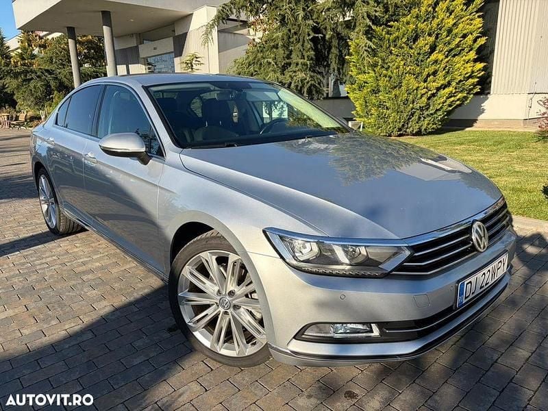 Culoareargint Utilizat 2015 VW Passat Berlinǎ | 11.690 EUR (Preț OK) - Imagine 1/4