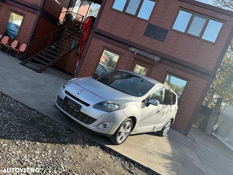 Culoaregri Utilizat 2011 Renault Scénic III Monovolum | 4.999 EUR (Scump) - Imagine 1/4
