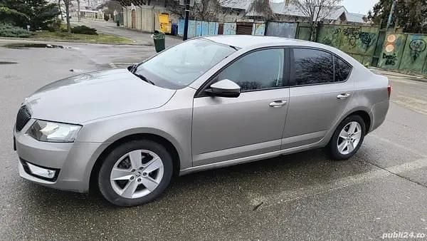 Bej Utilizat 2016 Skoda Octavia Berlinǎ | 8.000 EUR (Super Preț) - Imagine 1/4