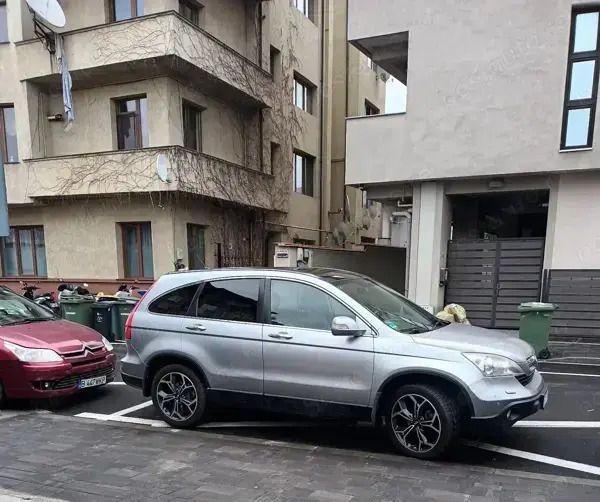 Utilizat 2008 Honda CR-V SUV | 5.200 EUR - Imagine 1/4