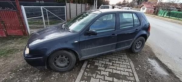 Second-hand VW Golf IV SE 66 CP (48 kW) 2003