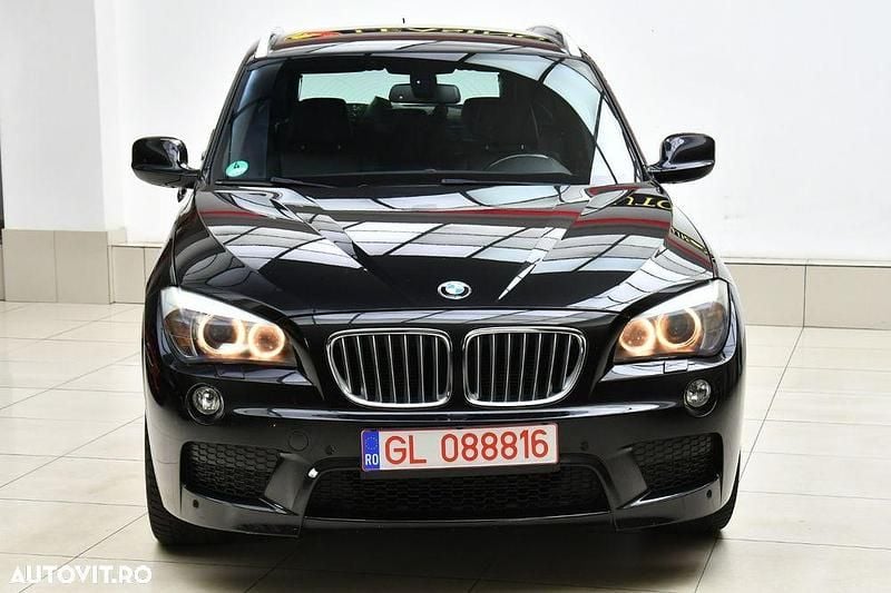 Culoarenegru Utilizat 2012 BMW X1 Sport Line SUV | 9.970 EUR (Preț bun) - Imagine 1/4