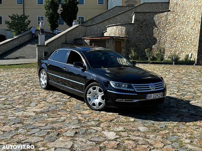 Culoarenegru Utilizat 2011 VW Phaeton Berlinǎ | 9.990 EUR (Scump) - Imagine 1/4