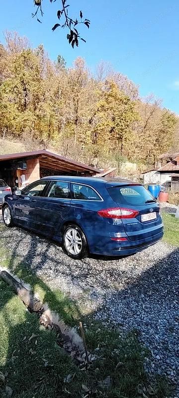 Second-hand Ford Mondeo 160 CP (117 kW) 2015 Albastru Break