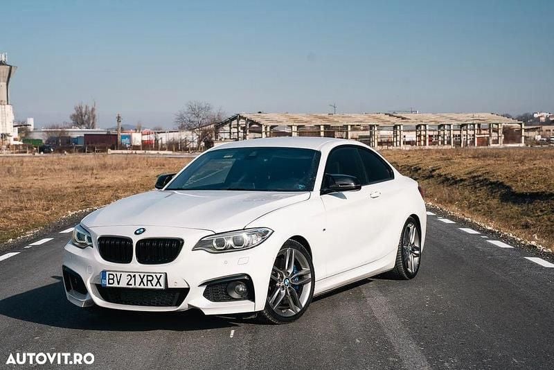 Culoarealb Second-hand 2016 BMW 225 M Sport Coupe | 15.799 EUR - Imagine 1/4