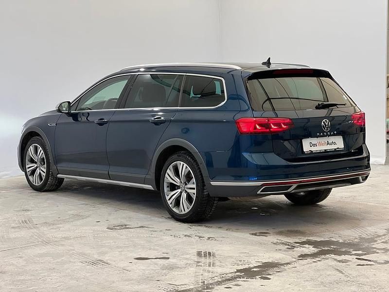 Second-hand VW Passat Alltrack 200 CP (147 kW) 2025 Albastru mediu  normal Break