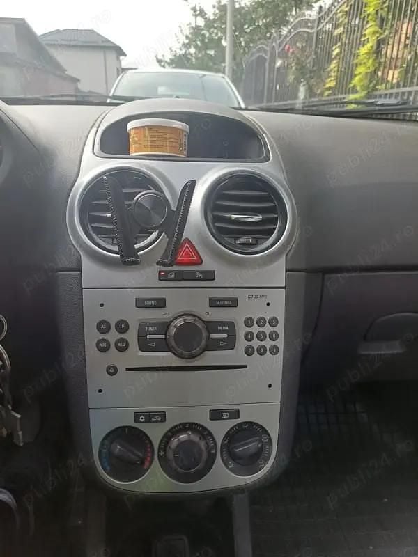 Utilizat 2013 Opel Corsa Hatchback | 2.700 EUR (Preț OK) - Imagine 1/4