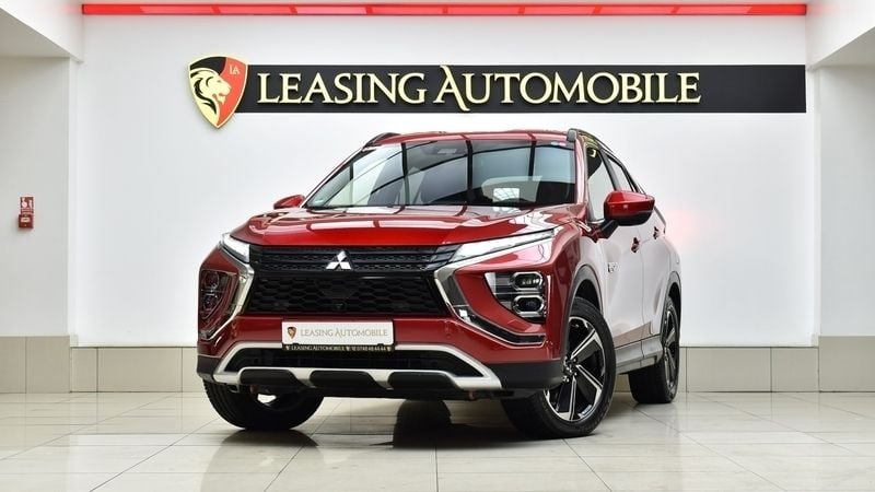 Rosu Utilizat 2021 Mitsubishi Eclipse Cross Edition SUV | 21.490 EUR - Imagine 1/4