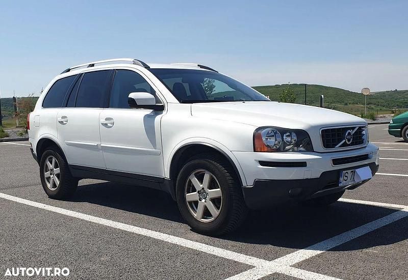 Alb Utilizat 2011 Volvo XC90 SUV | 11.737 EUR (Preț OK) - Imagine 1/4