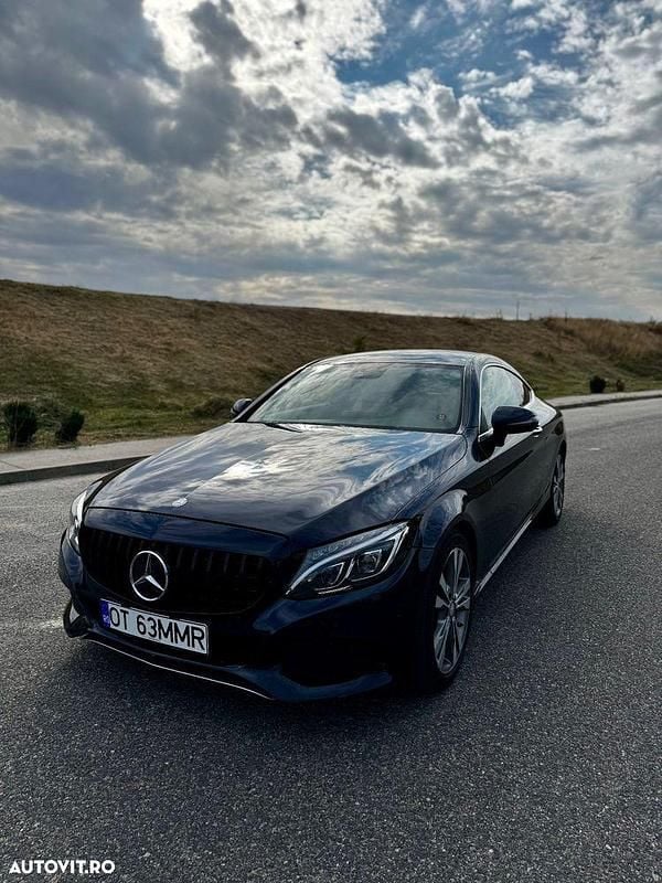 Culoarealbastru Utilizat 2016 Mercedes C220 Coupe | 16.500 EUR (Preț OK) - Imagine 1/4