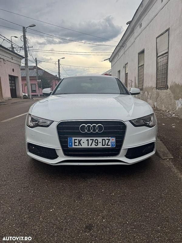 Culoarealb Utilizat 2016 Audi A5 Sportback Berlinǎ | 12.300 EUR (Super Preț) - Imagine 1/4