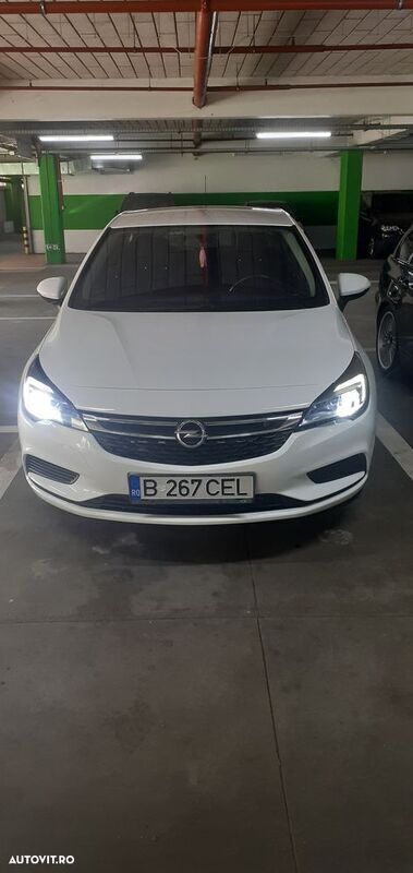 Alb Utilizat 2019 Opel Astra Enjoy Hatchback | 10.200 EUR (Preț OK) - Imagine 1/4