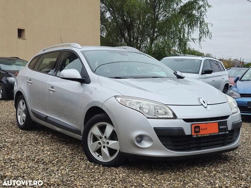 Culoareargint Utilizat 2010 Renault Mégane GrandTour Dynamique Break | 4.450 EUR - Imagine 1/4