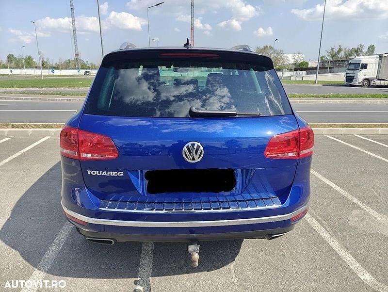 Second-hand VW Touareg 262 CP (192 kW) 2016 Culoarealbastru SUV