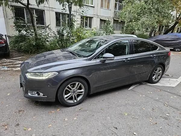 Second-hand Ford Mondeo Titanium 150 CP (110 kW) 2015 Culoaregri Hatchback