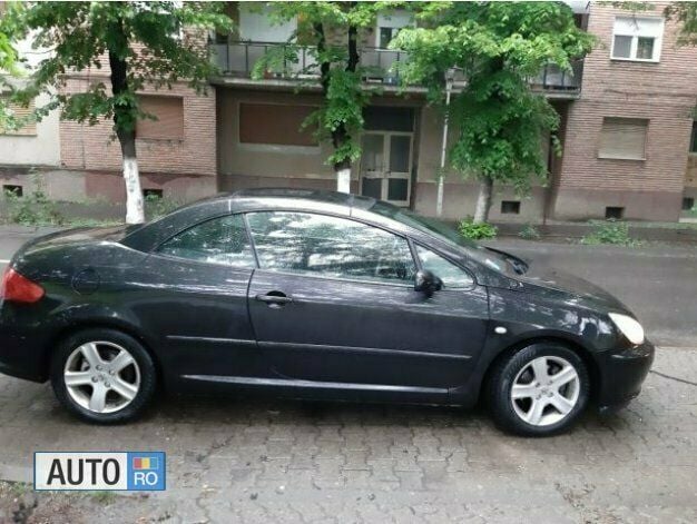 Negru Utilizat 2004 Peugeot 307 CC Cabrio | 2.500 EUR - Imagine 1/4