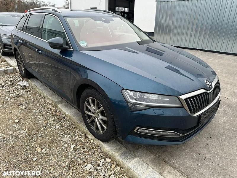 Culoaregri Utilizat 2022 Skoda Superb Style Break | 16.400 EUR (Super Preț) - Imagine 1/4