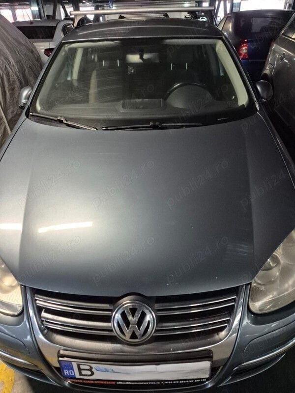 Argintiu Utilizat 2007 VW Jetta SE Berlinǎ | 3.200 EUR (Preț OK) - Imagine 1/4