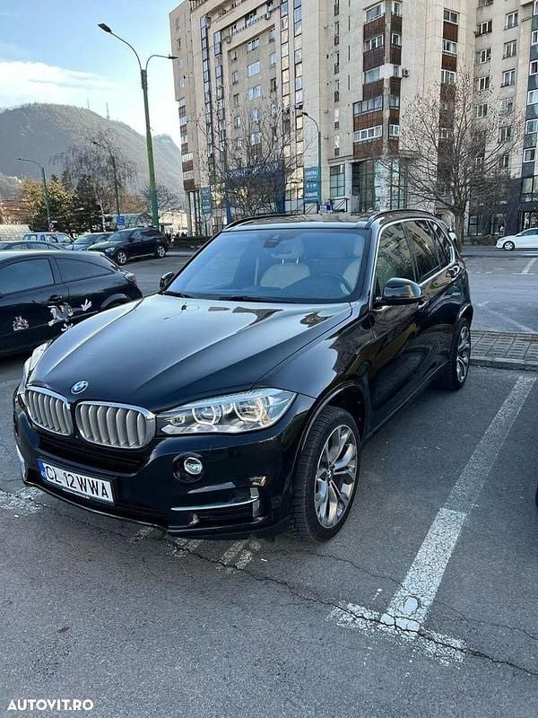 Culoarenegru Utilizat 2017 BMW X5 Comfort Edition SUV | 33.000 EUR (Preț bun) - Imagine 1/4