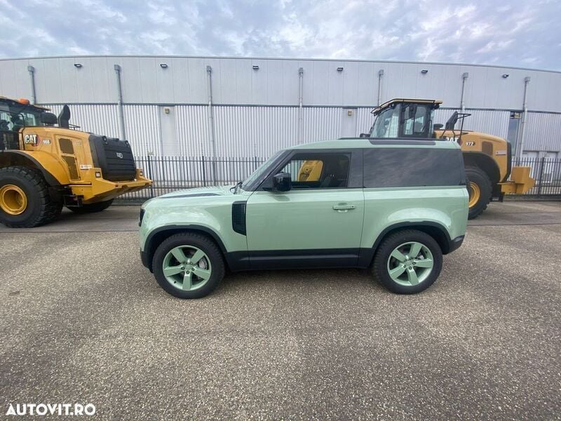 Second-hand Land Rover Defender SE Dynamic 300 CP (220 kW) 2022 Verde SUV