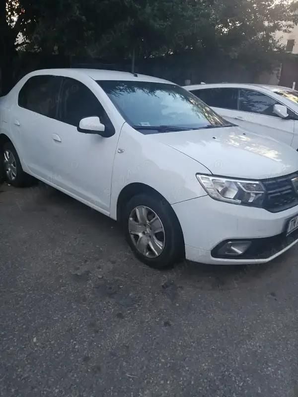 Utilizat 2017 Dacia Logan Berlinǎ | 4.200 EUR (Super Preț) - Imagine 1/4