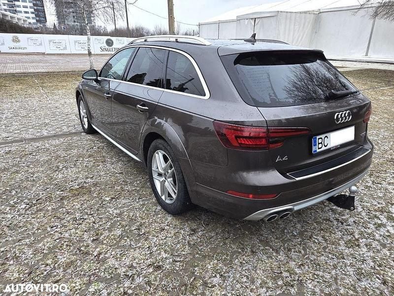 Second-hand Audi A4 Allroad 163 CP (119 kW) 2018 Culoaremaro Break