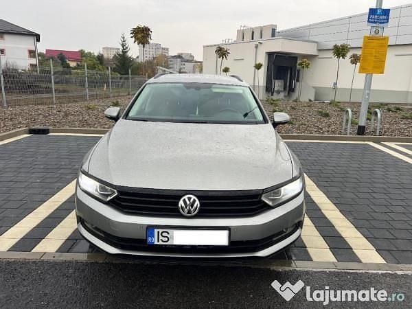 Utilizat 2015 VW Passat R-line Break | 11.500 EUR (Puțin scump) - Imagine 1/4