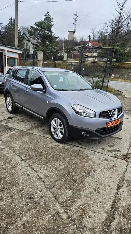 Second-hand 2010 Nissan Qashqai SUV | 5.000 EUR (Preț OK) - Imagine 1/4