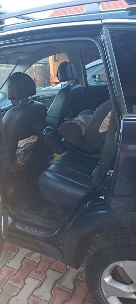 Utilizat 2010 Opel Antara SUV | 6.200 EUR (Puțin scump) - Imagine 1/4