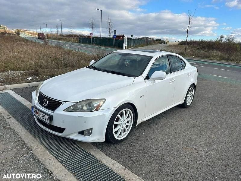 Culoarealb Utilizat 2007 Lexus IS220d Berlinǎ | 4.860 EUR - Imagine 1/4