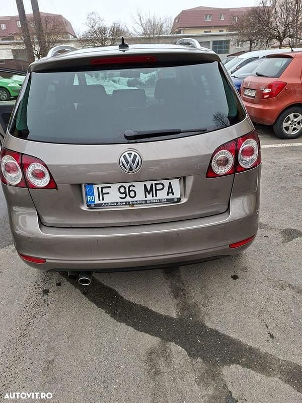 Second-hand VW Golf VI Comfortline 160 CP (117 kW) 2010 Culoaremaro Hatchback