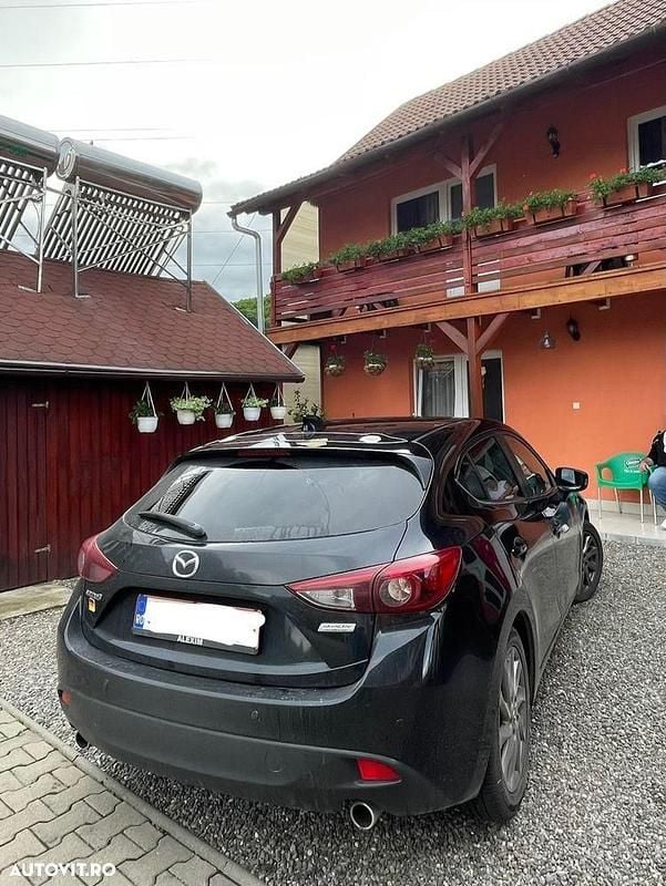 Second-hand Mazda 3 150 CP (110 kW) 2014 Culoarenegru Hatchback