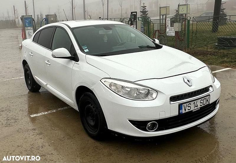 Second-hand Renault Fluence Dynamique 110 CP (80 kW) 2012 Culoarealb Berlinǎ