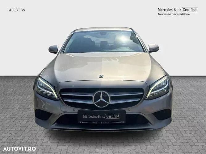 Second-hand Mercedes C180 Avantgarde 156 CP (114 kW) 2019 Culoaregalbeuriu Berlinǎ