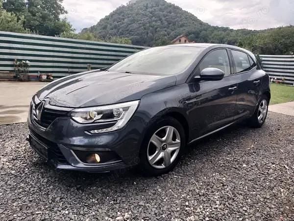Albastru Utilizat 2018 Renault Mégane IV Hatchback | 7.999 EUR (Preț OK) - Imagine 1/4