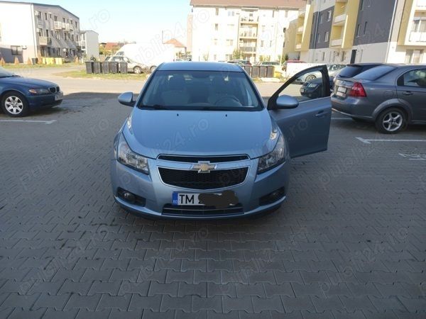 Albastru Utilizat 2010 Chevrolet Cruze Berlinǎ | 2.990 EUR - Imagine 1/4