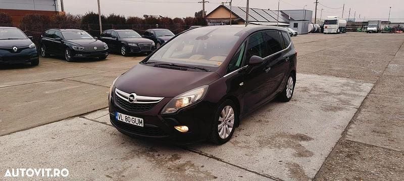 Culoaremaro Second-hand 2012 Opel Zafira Active Monovolum | 6.990 EUR (Preț OK) - Imagine 1/4