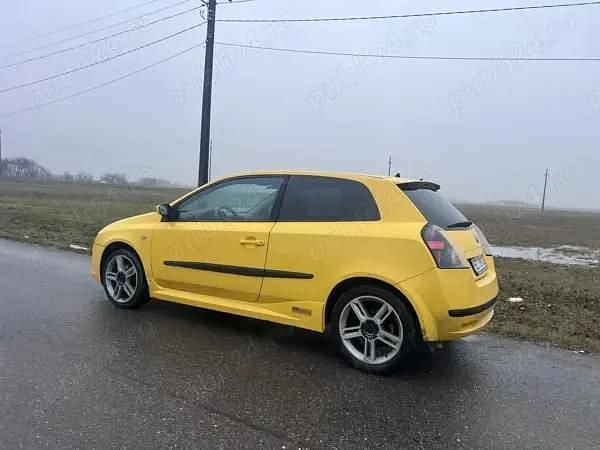 Second-hand 2006 Fiat Stilo Coupe | 600 EUR - Imagine 1/4