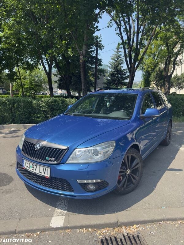 Albastru Utilizat 2012 Skoda Octavia RS Break | 6.999 EUR (Preț OK) - Imagine 1/4