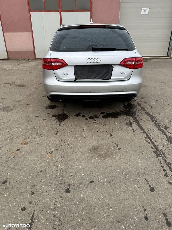 Second-hand Audi A4 143 CP (105 kW) 2013 Culoareargint Break