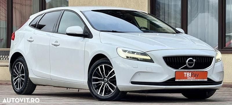 Second-hand Volvo V40 Linje You! 120 CP (88 kW) 2019 Culoarealb Hatchback
