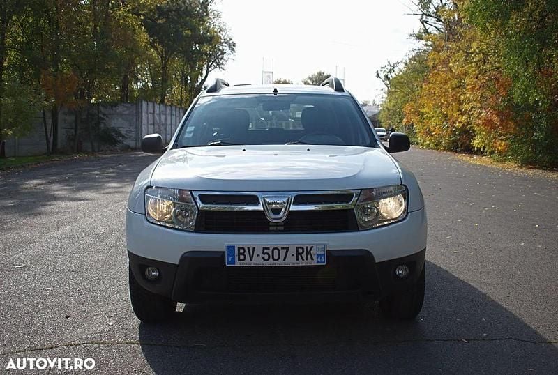 Second-hand Dacia Duster 86 CP (63 kW) 2011 Culoarealb SUV