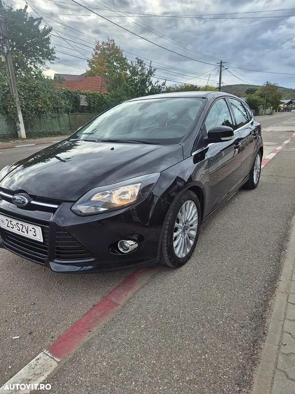 Culoarealbastru Utilizat 2014 Ford Mondeo Break | 4.800 EUR (Preț bun) - Imagine 1/4
